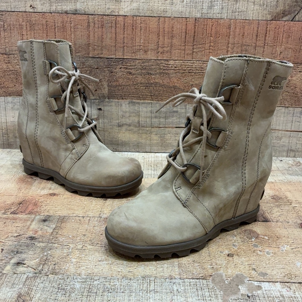 Sorel Boots Womens Size 8 39 Beige Leather Ankle Wedge Lace Up NL3018-240